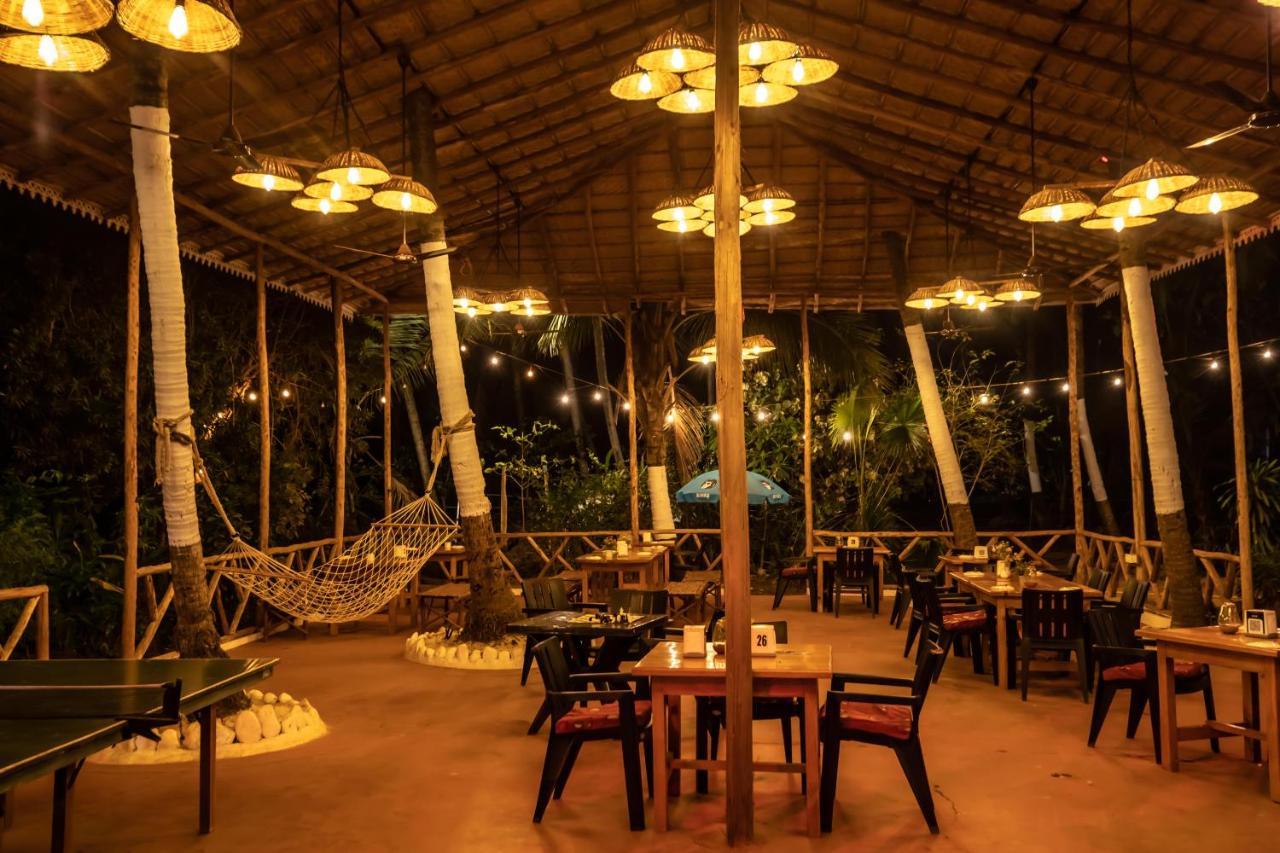 The Woodside Inn Benaulim Exterior foto